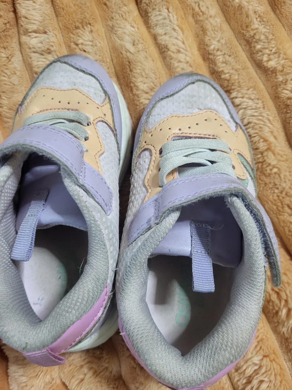 Oshkosh Bgosh Lace-Up Velcro Sneakers
